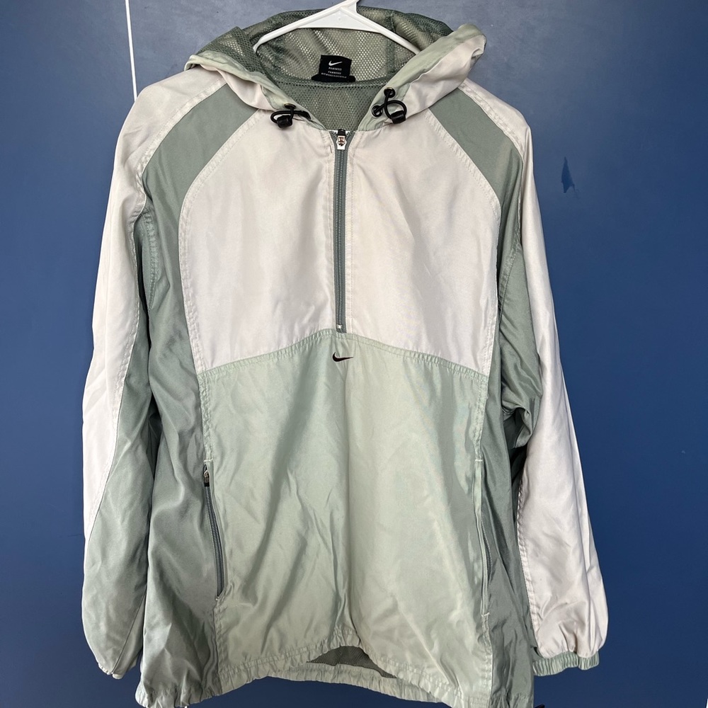 Men’s Nike windbreaker